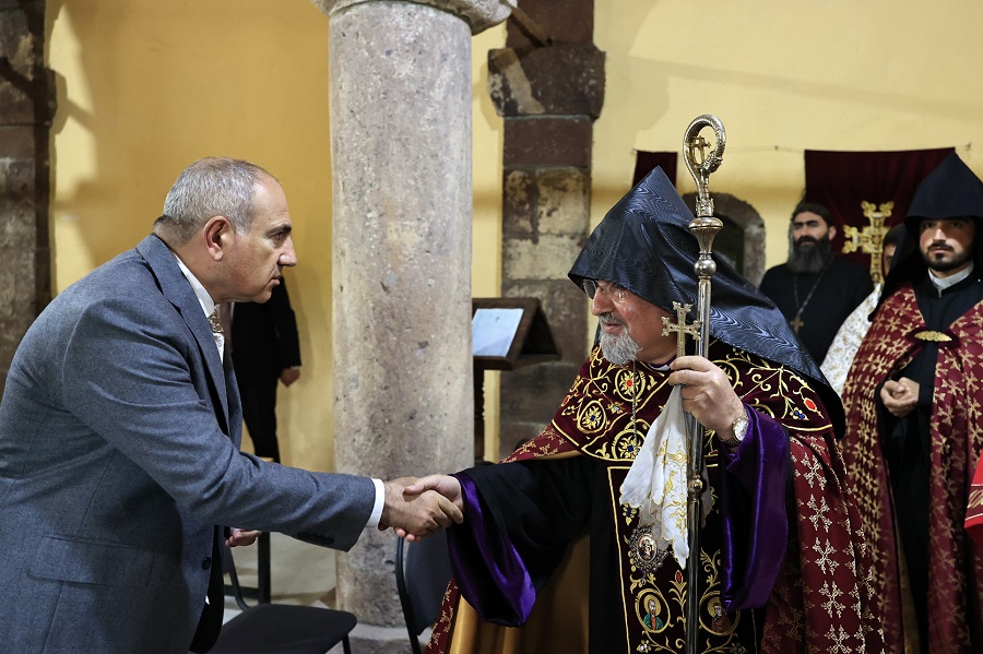 Եթե Ադրբեջանին մոտ լինելը լավ է, թող կառավարությունը գնա Ադրբեջան