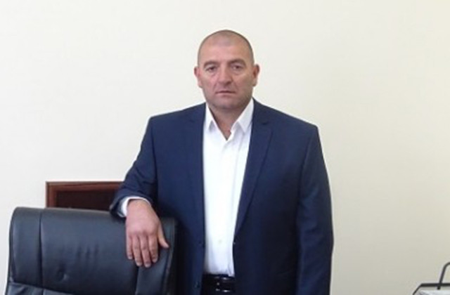 «Հրապարակ»․  Ղուլունցները խայտառակվել են շեֆի մոտ