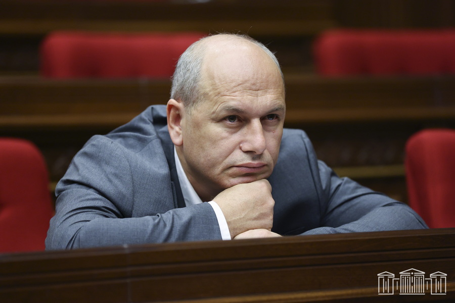 «Հրապարակ»․ Գեղամ Նազարյանը առանձնատուն է կառուցում Կիրանցում
