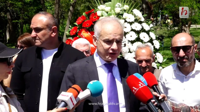 Փաշինյանի ուղերձում չկա Արցախ բառը, բայց կա Ադրբեջան բառը․ Լևոն Զուրաբյան