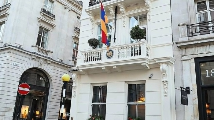 «На воре шапка горит»: РФ отвергла обвинения Британии во вмешательстве в выборы в Армении