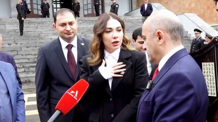 Սրբուհի Գալյանն ու Էդմոն Մարուքյանը վիճեցին