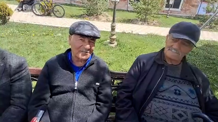 Մեզ մնացել ա կես օր ապրել, չենք ուզում խառնվենք, նորմալ ա. ապարանցիներ