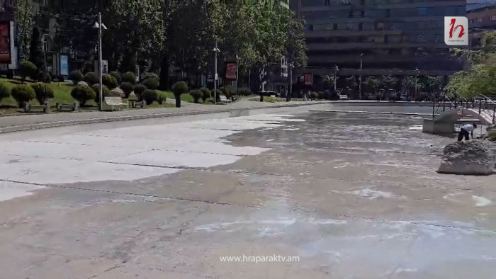 Ջուր ծեծելու ակցիայից առաջ դատարկված Կարապի լիճը ակցիայի ավարտից հետո սկսեցին ջրով լցնել