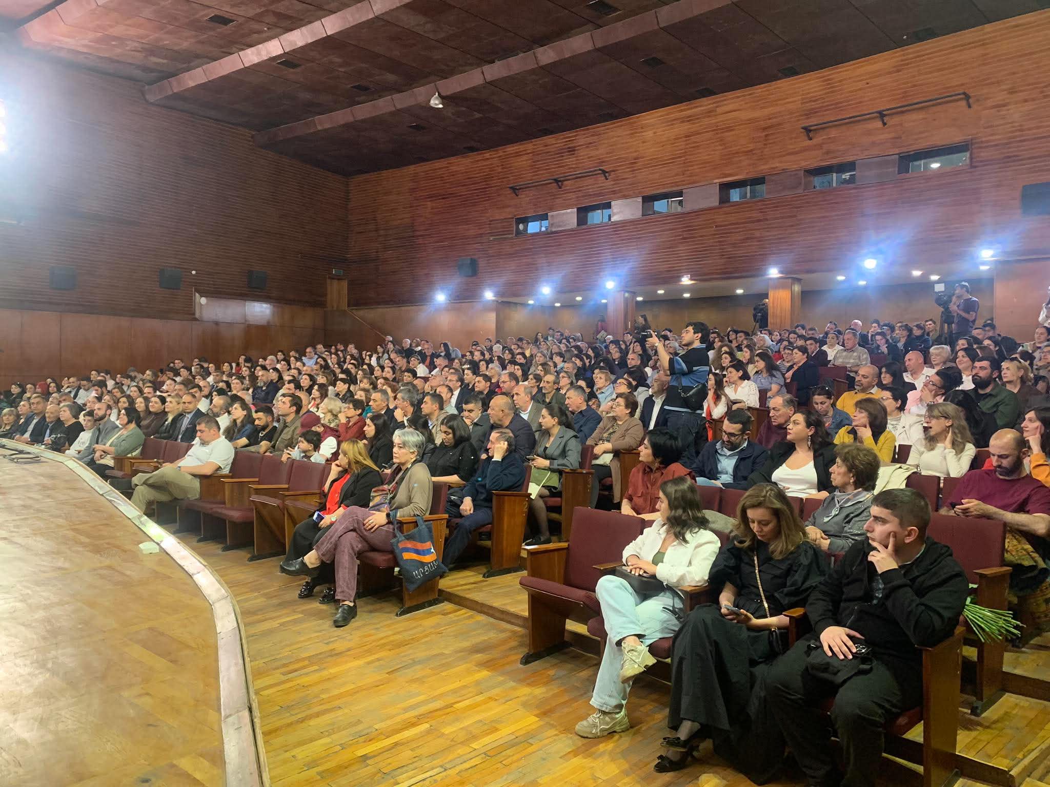 «Ծիծեռնակի հավատի կենացը». ֆիլմի պրեմիերա