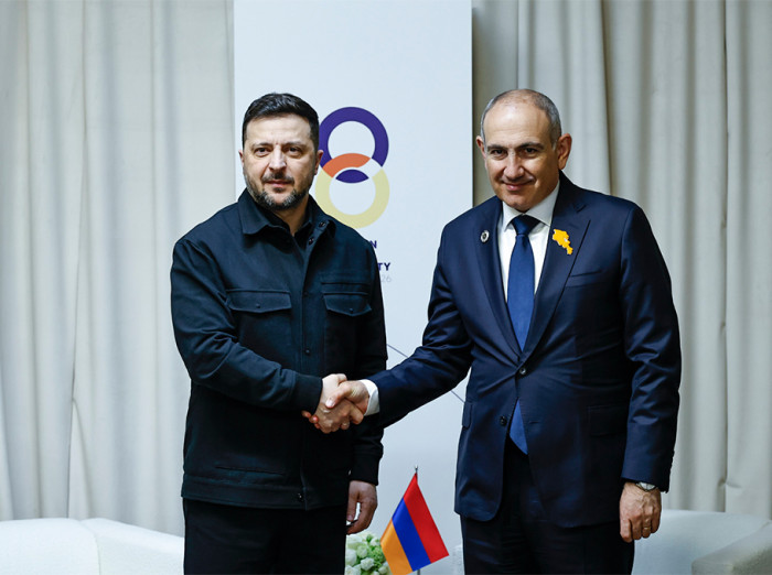 «Что позволено Юпитеру,то не позволено быку»