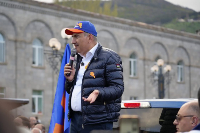 «Հրապարակ»․ Շփումները նվազեցրել է