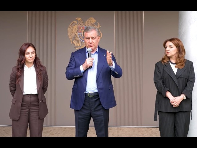 «Հույսներդ չկտրեք». Սամվել Կարապետյանի հանդիպումը արցախցիների հետ