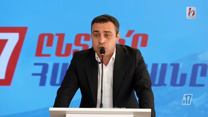 Մենք ողջ ենք մնացել, որ ձեր քաղաքական գերեզմանը տեսնենք