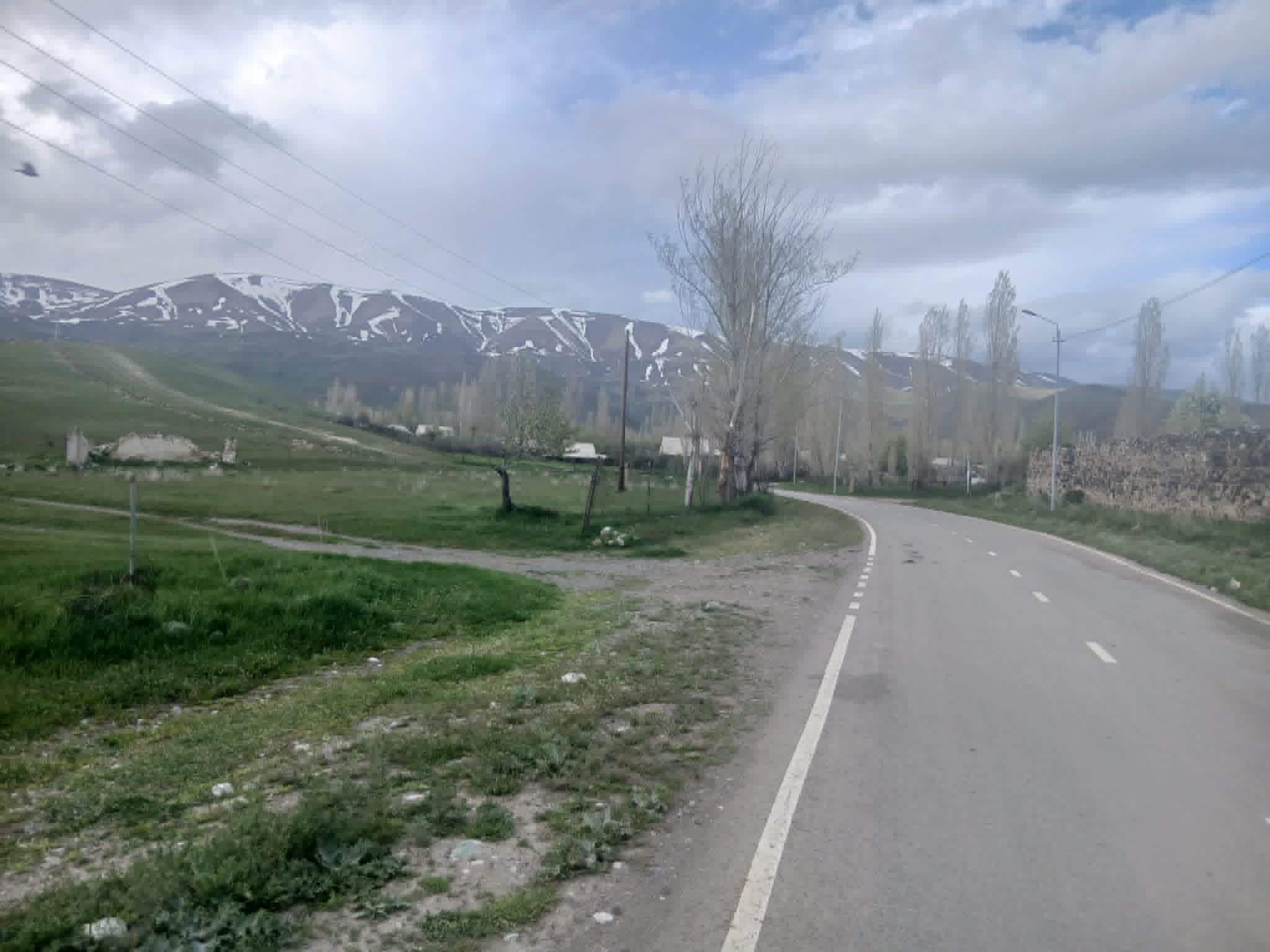 Փաշինյանի պաստառը ոչ դպրոցի պատին ենք թողել փակցնեն, ոչ գյուղապետարանի