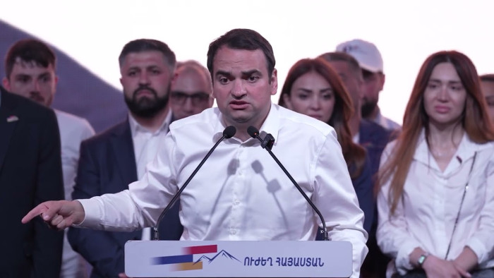 Էս վարորդը, որ 2018թ․-ին նստել ա մեր ավտոբուսը, քշել չի իմացել