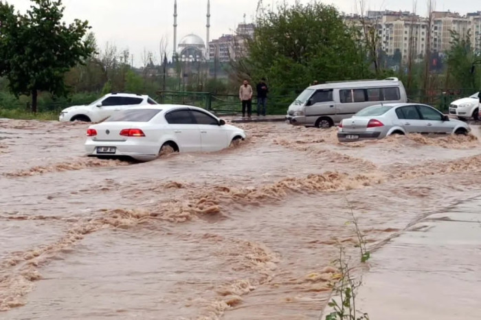 Թուրքիայում հեղեղներ են․ ավերածություններ կան