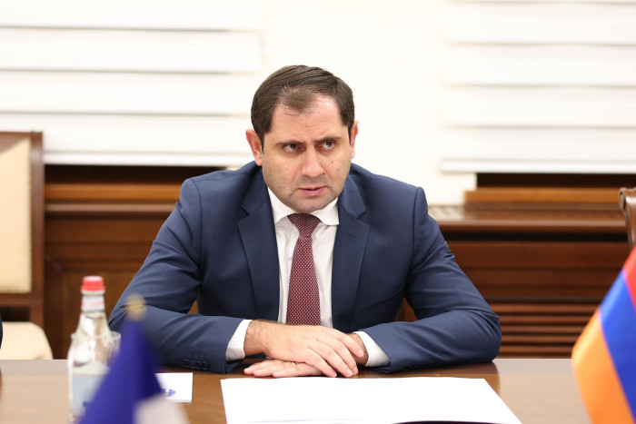 «Հրապարակ»․ Բանակում թափով քարոզչություն են անում