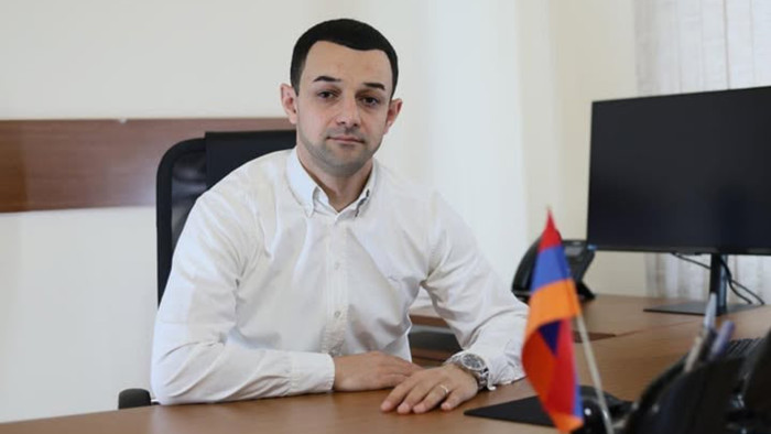 Շտապ օգնության տնօրենը հեռանում է