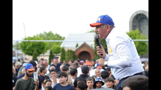 Կաշառք եւ կեղծիք