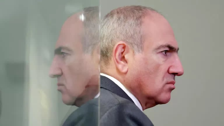 Փաշինյանը Հայաստանը տանում է աղետի․ բրինատացի վերլուծաբան