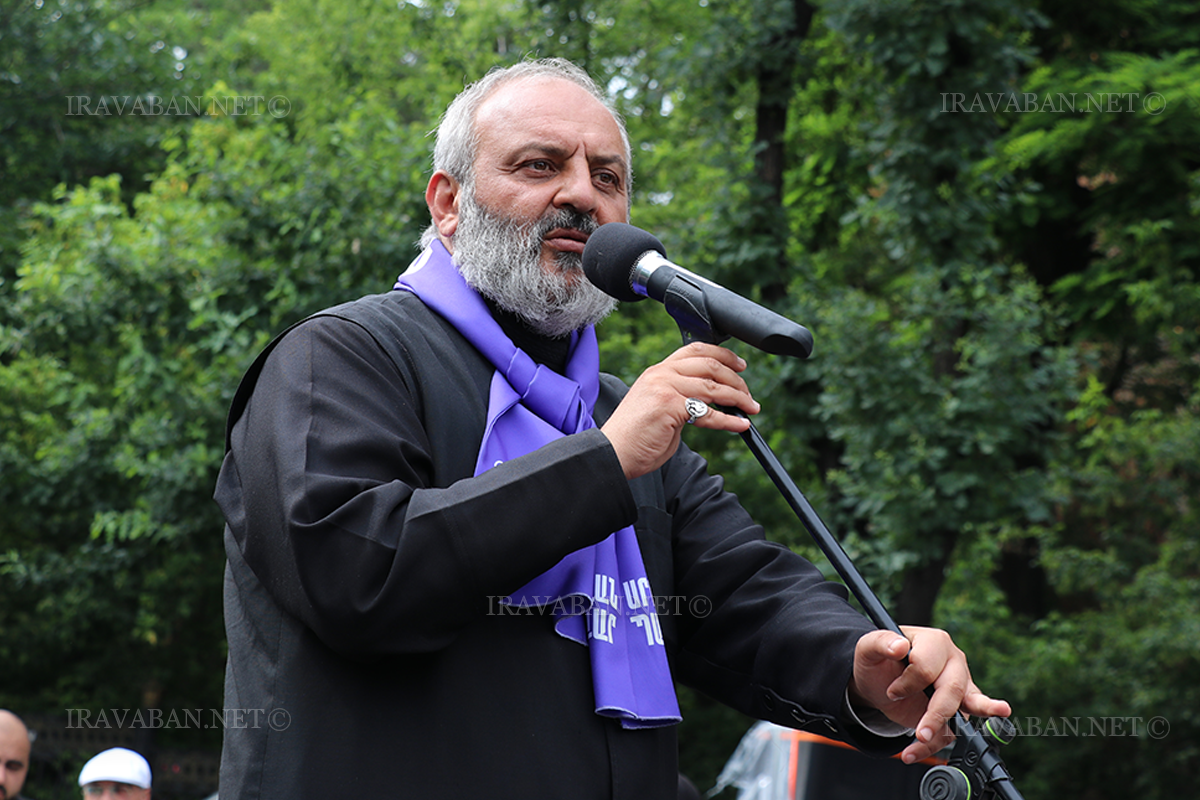 Պատերազմի իրողությունն ընդունելու, մարտ մղելու և հաղթելու մասին է մարդու կյանքը. Բագրատ Սրբազան