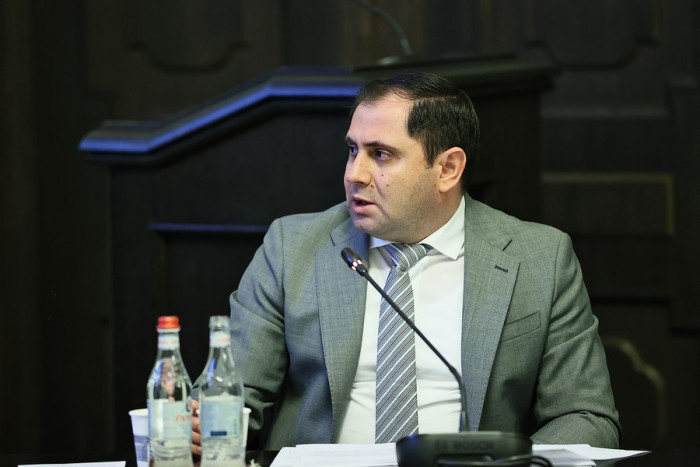 «Հրապարակ»․ Շառաչուն ապտակ՝ «զորավար» Սուրեն Պապիկյանին