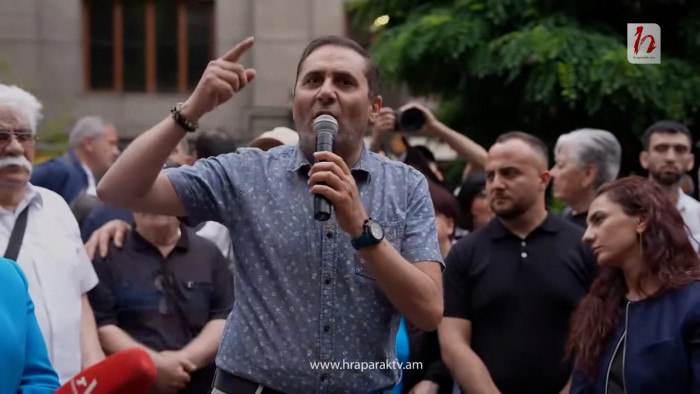 Արման Աբովյանի կոշտ ելույթը