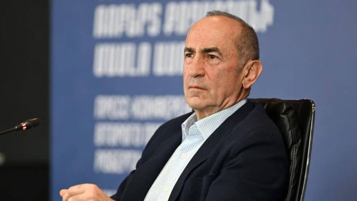 Քոչարյանին չեն թողել մեկնել ՀՀ-ից․ լուսանկար