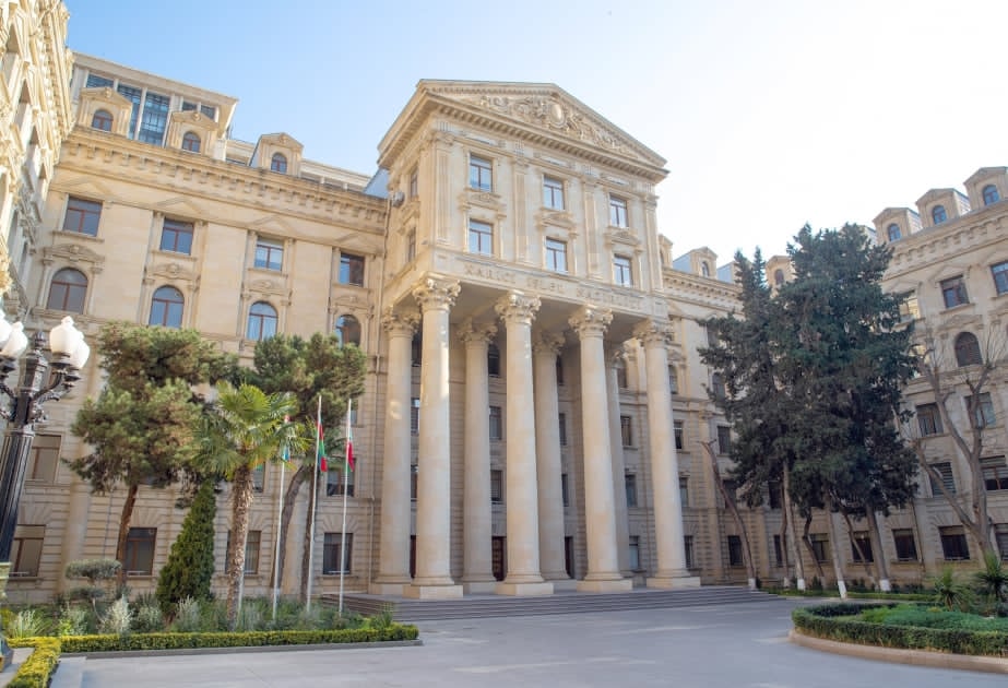 Հայ գերիների ազատ արձակումից մինչև Արցախի մշակութային ժառանգություն․ Բաքուն «նեղված» է Փարիզից