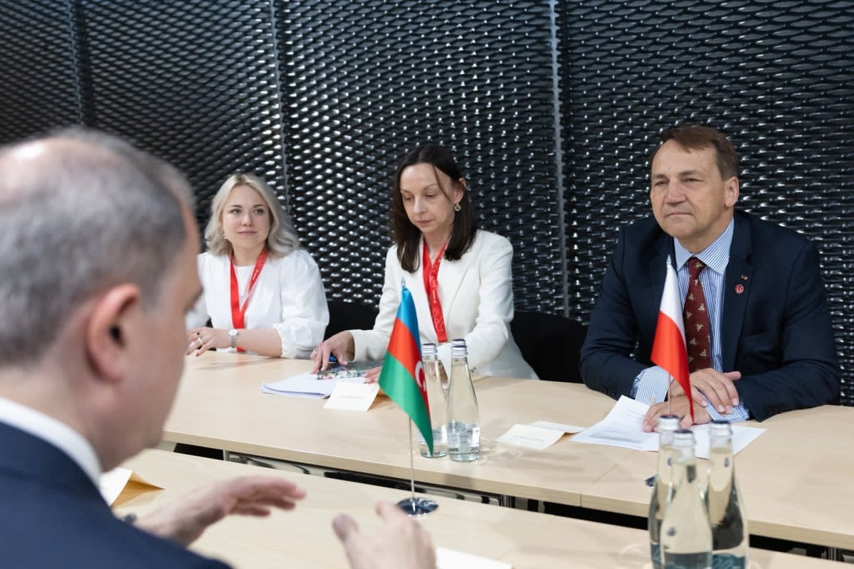 Բայրամովը լեհ գործընկերոջը ներկայացրել է Հայաստանի հետ խաղաղ գործընթացում առաջընթացը