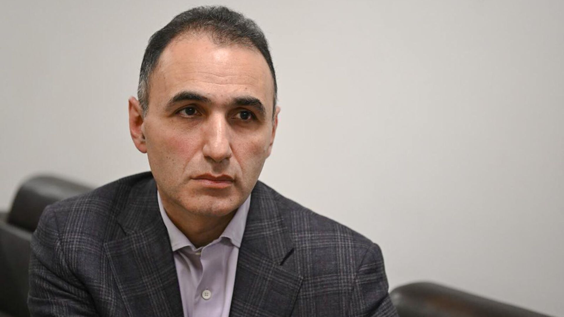 Աննկուն կրելու եմ ինձ բաժին հասած բեռը. Չալաբյան