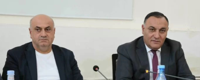 Արթիկի փոխքաղաքապետը հեռացավ՝ ակնարկելով կադրային կռիվների մասին