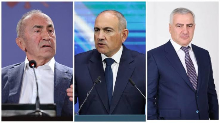 «Զոհասեղանին դրված Հայաստանի» առաջ «սեղանին» կա մի ճանապարհ