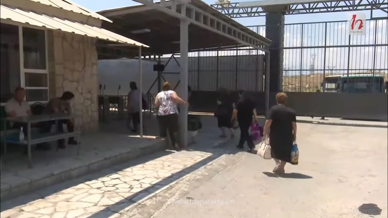 #Ուղիղ․ «Արարատցեմենտ»-ում խուզարկության հետևանքով աշխատանքը դադարեցված է