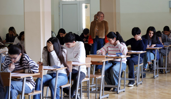 Ահազանգ.Դիմորդները նյարդային վիճակում են