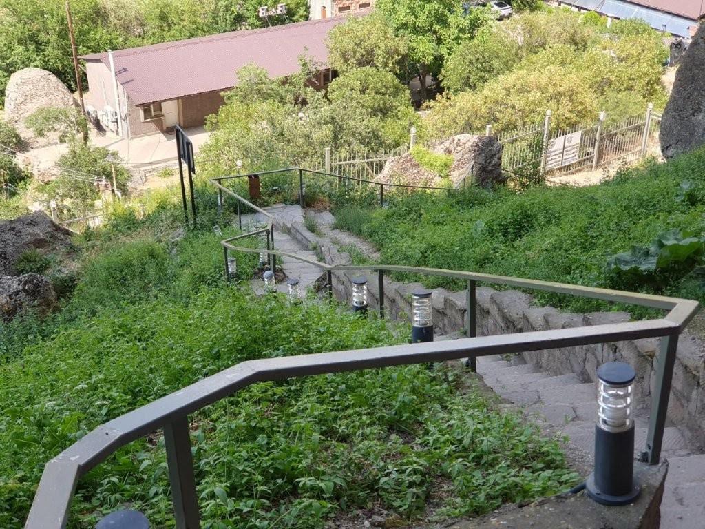 Հնագույն քաղաքակրթության և գինեգործության օրրանը վերածվում է քարայրային թանգարանի