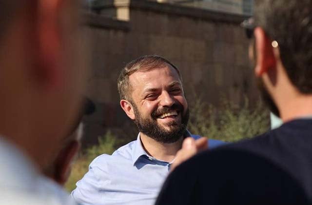 Աբսուրդի հայկական թատրոնը