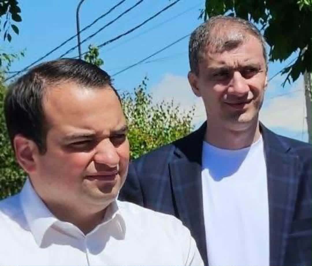 Բացառապես քաղաքական ներկայացում է